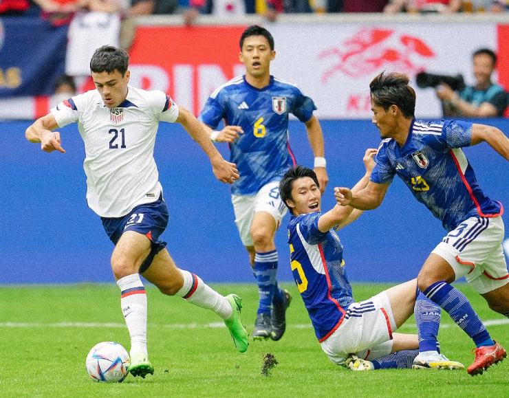 Định luật Mourinho: Nhật thua là không bất ngờ!