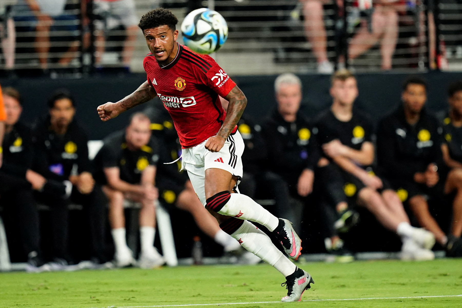 MU chốt mua Joao Neves, Newcastle lôi kéo Eriksen