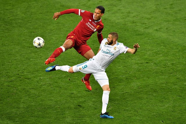 Champions League 2023: Chờ ông lớn tỉnh giấc