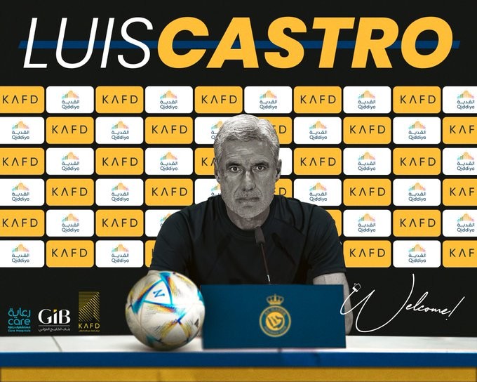 Ronaldo có thầy mới