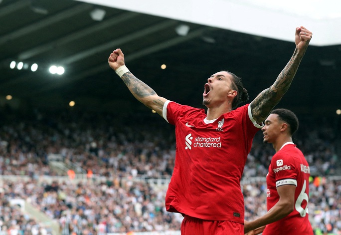 Bùng nổ 10 phút cuối, Liverpool ngược dòng quật ngã Newcastle