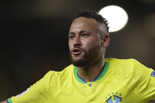 Neymar nói lí do vì sao Super Pro League hay hơn Ligue 1