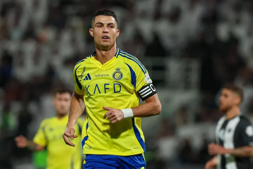 Mourinho làm rõ sự thật về cuộc đàm phán chuyển nhượng với Ronaldo