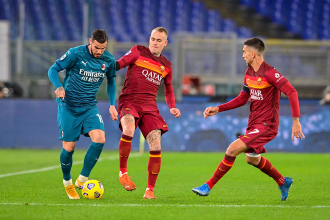 AS Roma - AC Milan: Penalty mở điểm, bám đuổi ngôi đầu
